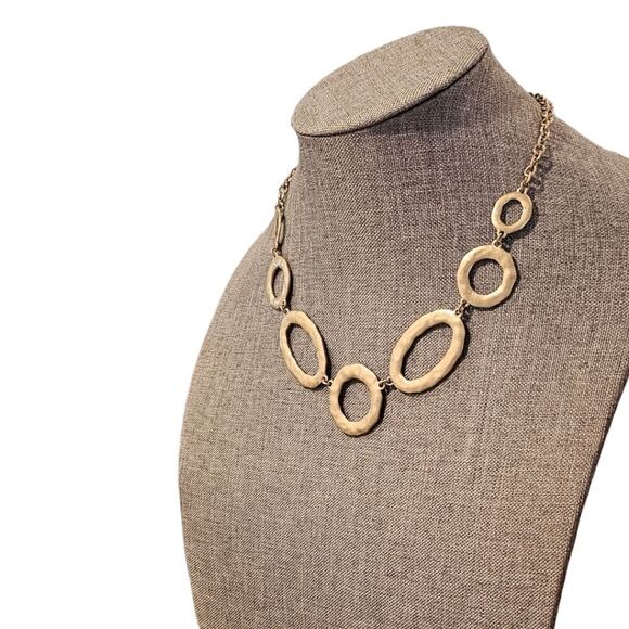 "Golden Cascade" Hammered Oval Link Necklace - Picture 3 of 7